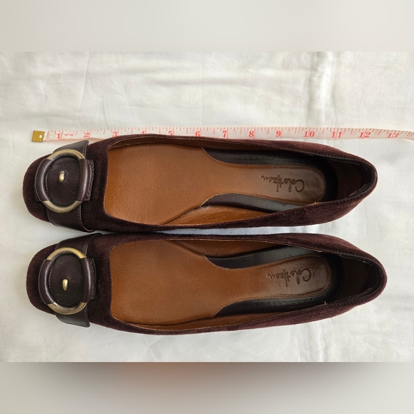 Cole Haan/NIKE AIR 9.5 Brown Suede Classic Flats With Buckle Detail - Picture 6 of 10